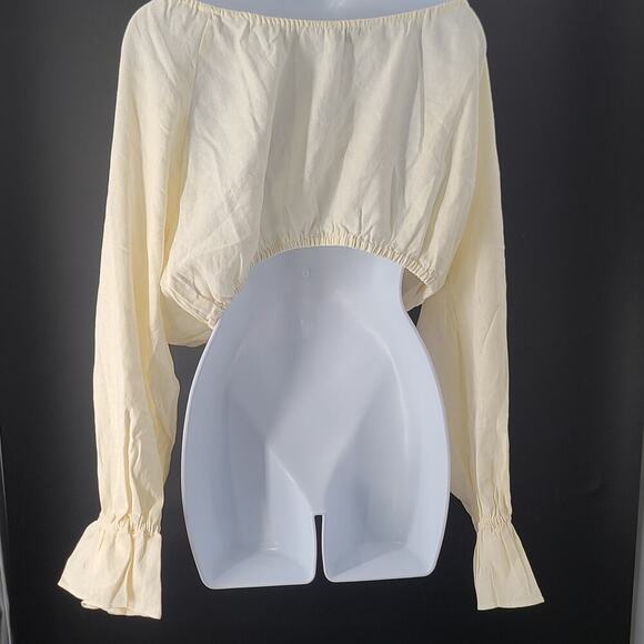 Weworewhat linen bell wrist  tie front linen cropped milkmaid top Size Large - Picture 3 of 9